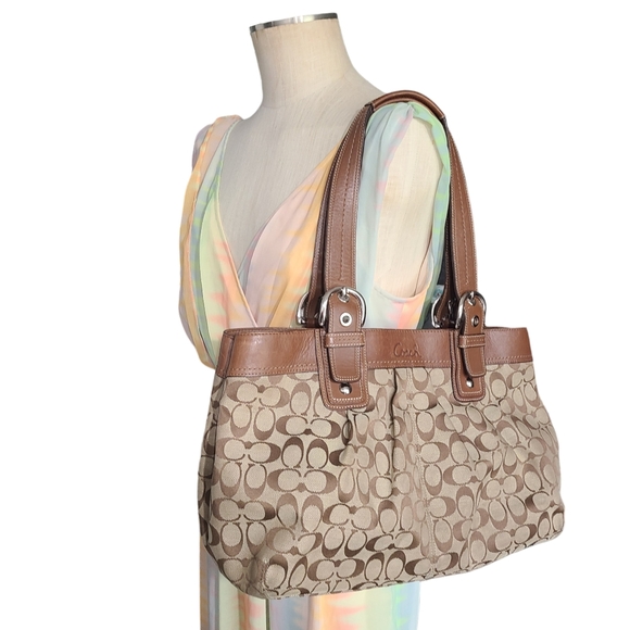Coach Soho Large Signature Pleated Tote Brown Tan - Picture 2 of 10